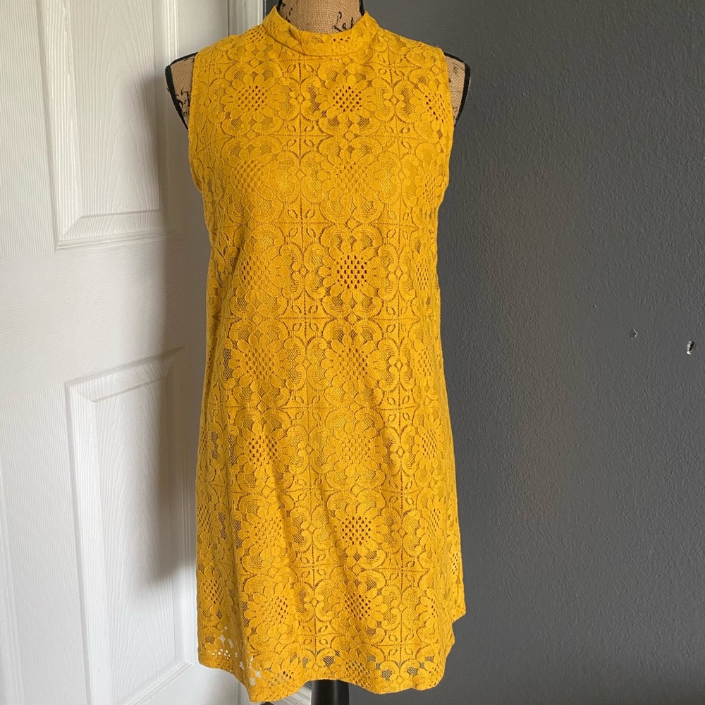FOREVER 21 Lace Dress